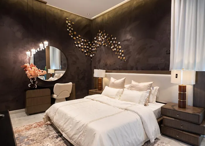 Luxury 3 Bedroom Apartment In The Heart Of Rome Roma